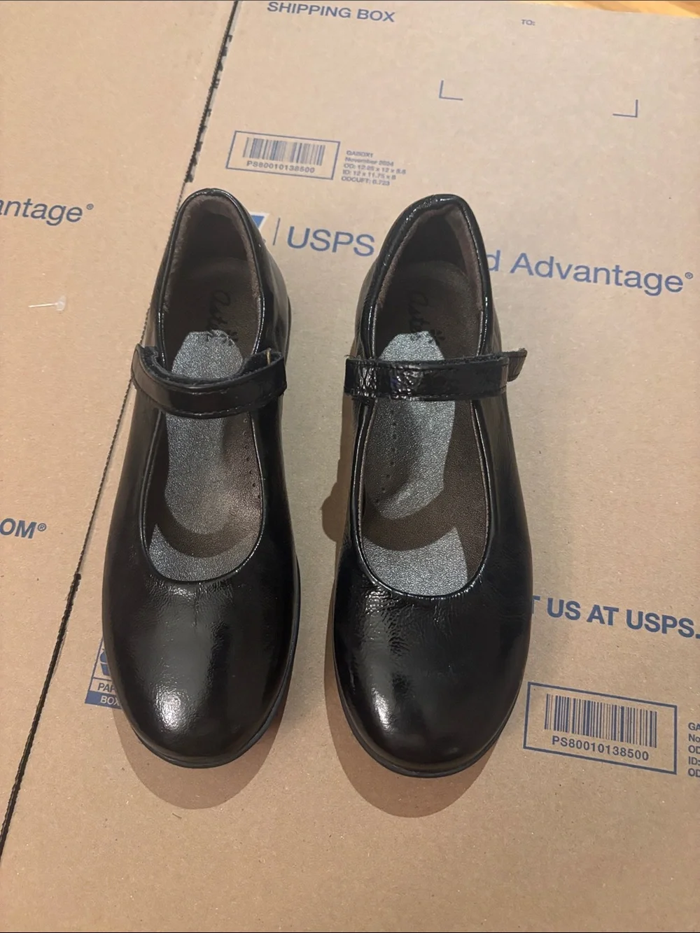NWOT Aster Girls Black Patent Leather Mary Janes